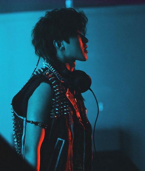 爆料人是谁蔡徐坤视频,真相背后谁在操控？